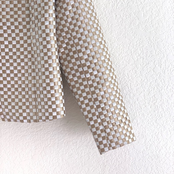 Liz Claiborne Tan and White Bomber Jacket with Quilted Design - Picture 3 of 9